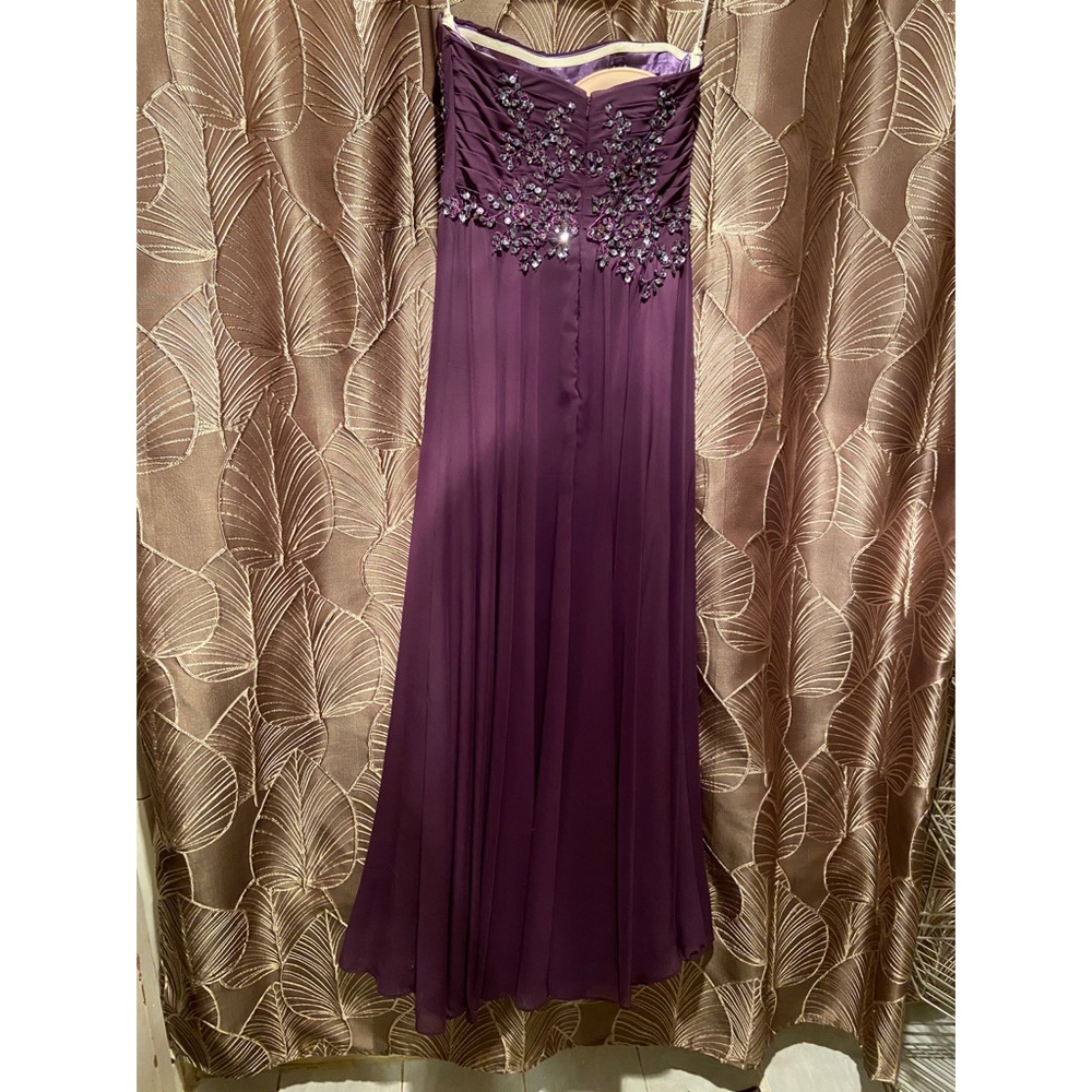 Prom Dress - Picture 2 of 8